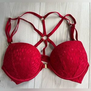 EUC Victoria’s Secret Red Lace Clasp in the front Plunge Push-Up Bra 32B